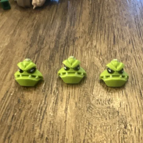 LEGO Green Minifigure Headgear Pieces Lot of 3 Plastic Parts