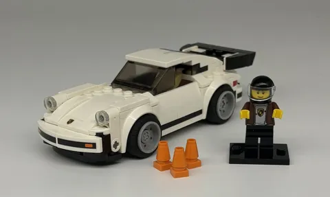 LEGO Speed Champions Porsche 911 Turbo 3.0 75895 Complete w/ Driver Minifigure