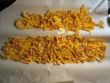 LEGO Bulk lot 1 Lbs 6oz  Yellow Pieces - Assorted - LEGO Yellow