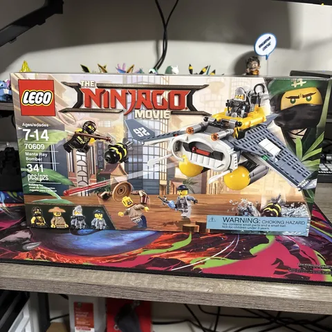 LEGO Ninjago Movie 70609 Manta Ray Bomber New Sealed Retired. Slight box wear