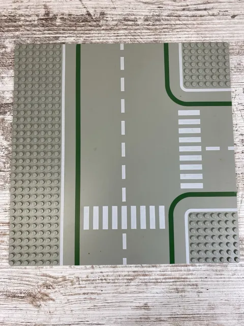Vintage LEGO Baseplate Plate Road 32 x 32 7-Stud T-Intersection with Crosswalks