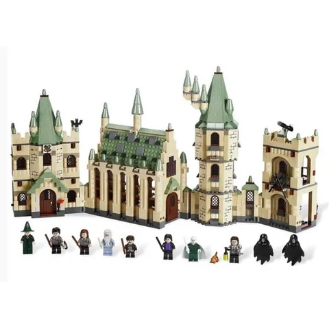LEGO Harry Potter Hogwarts Castle 4842 Building Set with Minifigures 4th Edition