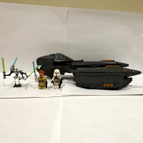 LEGO Star Wars General Grievous's Starfighter 75286 487pc w/ Minifigs