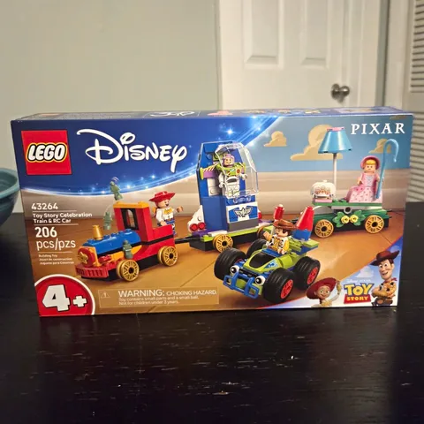 LEGO Disney Toy Story Celebration Train & RC Car 43264 206pcs Age 4+ Separator