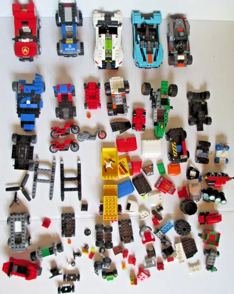 Lego Vehicle PARTS Lot, Cars, Motor Bikes, Trains, Beds, Wheels, Riders +++