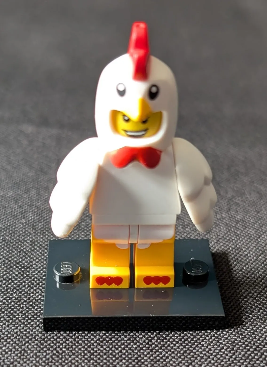 LEGO Chicken Suit Guy Collectible Minifigure Series 9 CMF Complete 2013