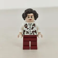 Lego Petunia Dursley Minifig from set 75968