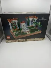 LEGO Icons: Fountain Garden New Not Opened  (10359) Set 1,302 Pieces