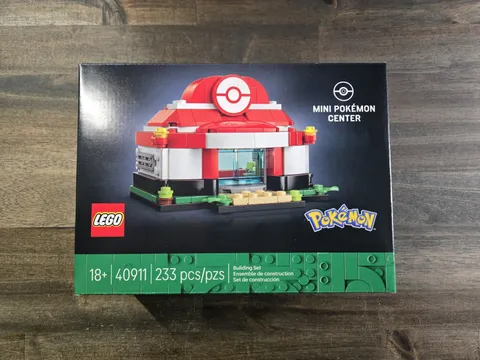 LEGO 40911 Mini Pokemon Center Brand New GWP IN HAND + FAST SHIPPING !!!
