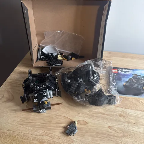 LEGO 76239 Batmobile Tumbler: Scarecrow Showdown w manual one  Minifigure read