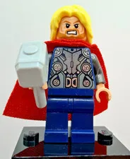 LEGO 76038 Marvel Avengers: Thor w Cape and Hammer Minifigure sh0170