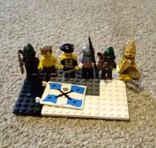 LEGO Minifigure  Rare Lot Of 6 Assorted Characters & Flag Piece