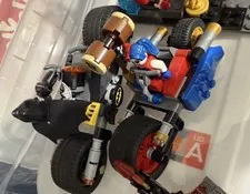 LEGO 76053 Batman Gotham City Cycle Chase Harley Quinn Deadshot Batcycle Lot