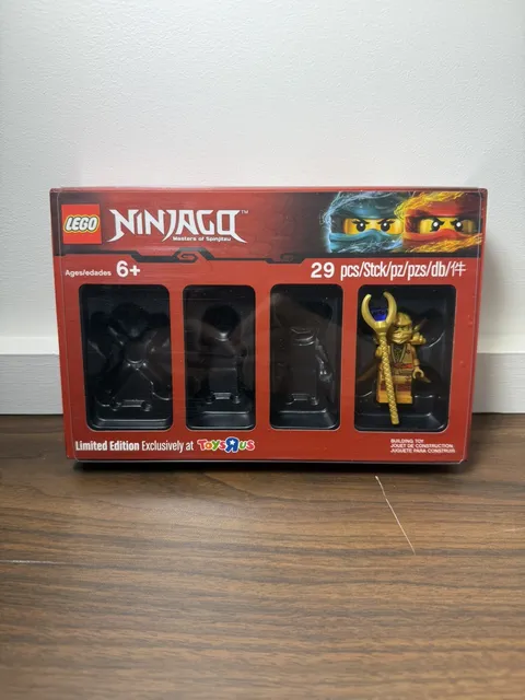 LEGO 5004938 NINJAGO 2017 Bricktober Pack GOLDEN POWER KAI AND BOX ONLY