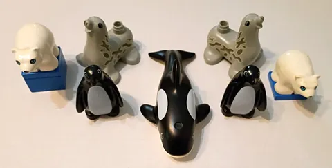 Lego Duplo Orca, Penguins, Polar Bears and Sea Lions  Lot of  7