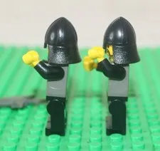 VTG Lego Knights Kingdom I Lot of 2 w/Swords/accessory Minifigure Soldier Custom
