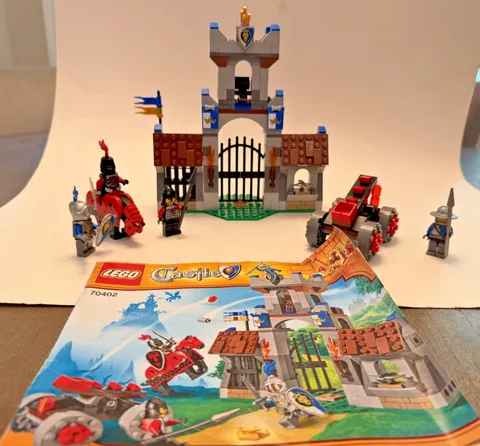 LEGO Castle: The Gatehouse Raid (70402)