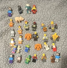 Lego lot of 31 random mini figures 