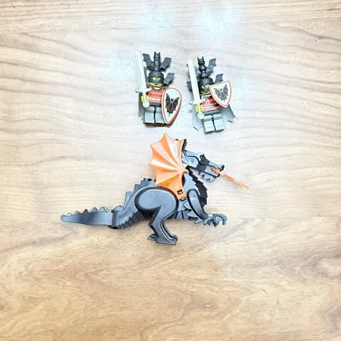 LEGO 2 Castle Fright Knights Basil the Bat Lord with Dragon Minifigure
