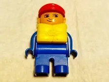 Lego Duplo 4555 Replacement Figure Male Blue  Red Cap Yellow Life Jacket 2.5"
