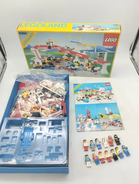 LEGO 6395 Victory Lap Raceway INLAY GOOD ORIGINAL BOX Classic Town Vintage 1988