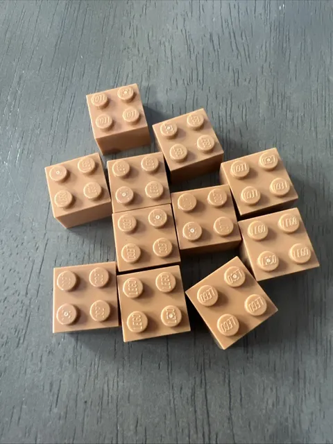 LEGO 3003 Medium Nougat Brick 2 x 2 - 11 Pieces