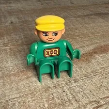 Duplo Lego Zoo Keeper Man Worker 2.5" Green Outfit Yellow Hat Figure