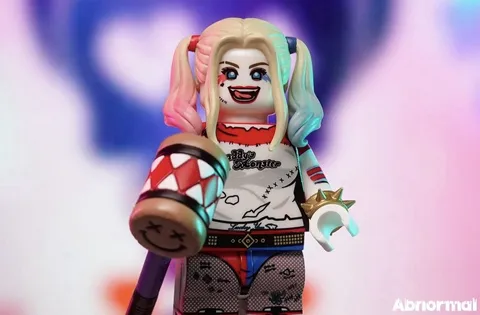 LEGO DC Comics Abnormal Customs Suicide Squad Harley Quinn PAD Minifigure