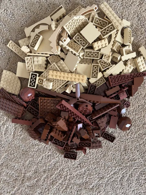 200 Random Mixed Brown Lego pieces