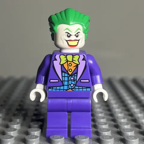 Lego Joker Minifigure sh0206 Batman 76035 DC Super Heroes CMF Lot Retired 3C