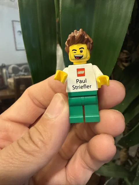 Lego New Employee Business Card Minfigures Paul Striefler MINT Rare.     Z10