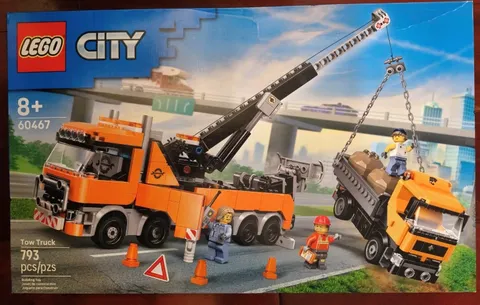 LEGO 60467 City Heavy-Duty Recovery Tow Truck with Crane - Brand New