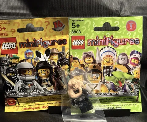 LEGO Minifigures Series 1 (8683) & Series 3 Blind Bags New and Bib Fortuna Lot