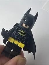 LEGO Batman Minifigure Head Type 3 sh0329 Super Heroes DC CMF Retired HTF