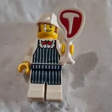 LEGO Chef/Butcher Minifigure Blue Striped Apron White Hat White Legs Meat