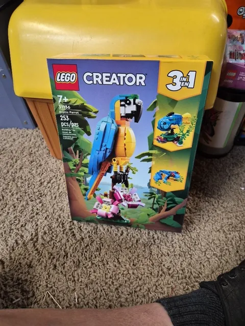 LEGO Creator 3 in 1 Exotic Parrot Animals Building Toy 31136 new sealed 