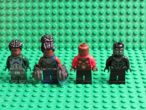 Lot LEGO Marvel Super Heroes Minifigures Black Panther Okoye Nakia Shuri GL27