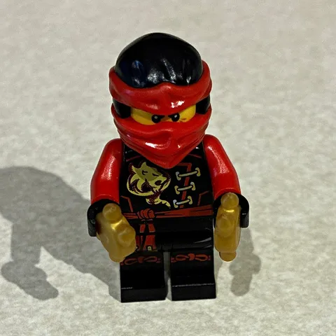LEGO Ninja Minifigure Red & Black w/ Gold Hands and Black Legs