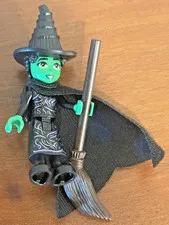 Lego Elphaba Minifig from Wicked 75684 Welcome to Emerald City Set