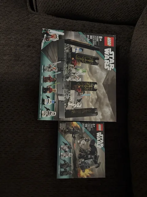 LEGO Star Wars: Ahsoka Tano's Duel On Peridea (75385) & Battle Pack (75412)