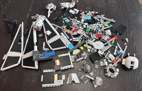 LEGO Star Wars TIE Interceptor 75382 Incomplete Glued Parts Minifigure AS IS