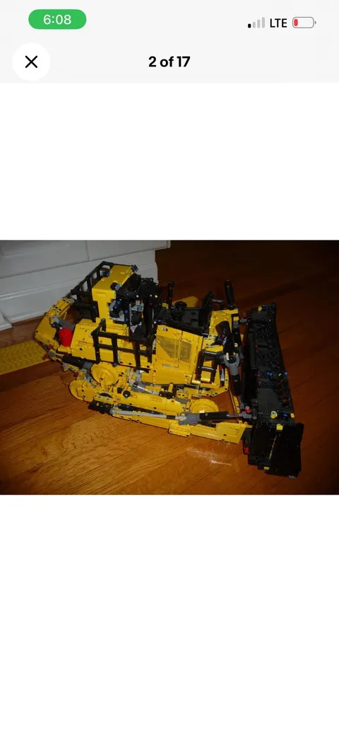 LEGO TECHNIC: App-Controlled Cat D11 Bulldozer (42131) - nice, w/manual!