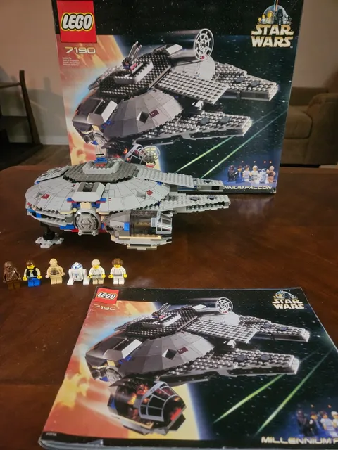 LEGO Star Wars: Millennium Falcon (7190) - 100% Complete!
