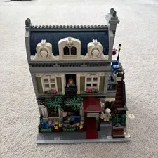 LEGO Creator Parisian Restaurant (10243) - 2469 Pieces