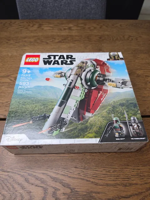 LEGO Disney Star Wars Boba Fett’s Starship Slave 1 set 75312 New Sealed
