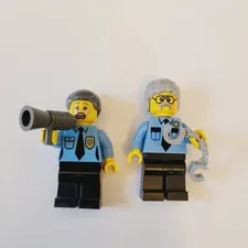 LEGO Movie  Ma & Pa Cop Minifigure Set 70809 Set Of 2