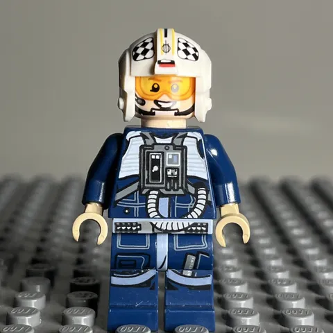 LEGO Star Wars Rogue One Rebel Pilot U-wing / Y-wing Minifigure 75155 SW0793 1O