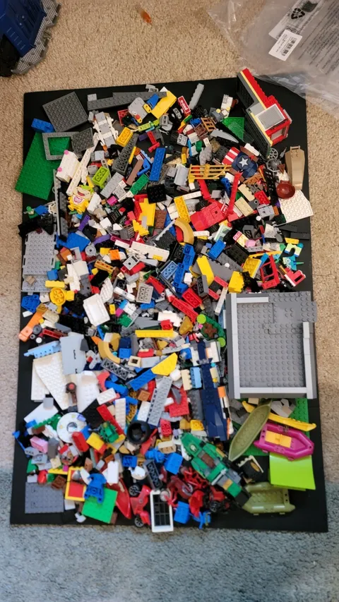 LEGO 6.5 lbs Bulk Lot Random Parts Pieces Bricks Plates A For Starwars Etc