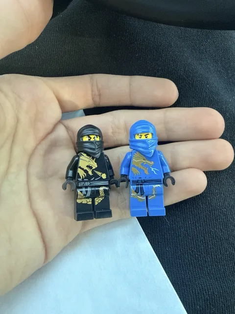 LEGO Ninjago Jay DX and Lego Ninjago Cole Dx Minifigures