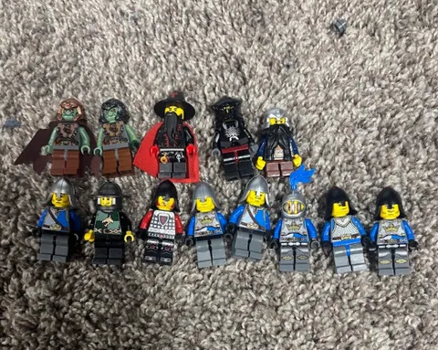 LEGO Castle and fantasy era - Troll - Wizard - Vladek - Dwarf And More!